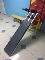 Доска для пресса навесная на шведскую стенку с двумя валиками (длина 1,5 метра) - fgospostavki.ru - Ейск