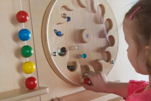 Тактильно-развивающая панель “Лабиринт-цветок” - fgospostavki.ru - Ейск