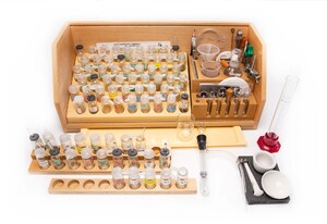 Микролаборатория для химического эксперимента (с ППГ, набором керамики и фарфора) - fgospostavki.ru - Ейск